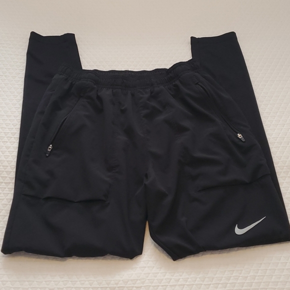 Nike Essentials Running Pants - Picture 2 of 7